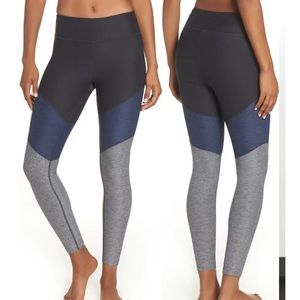 Outdoor Voices 7/8 Springs Leggings - Charcoal/Navy/Graphite